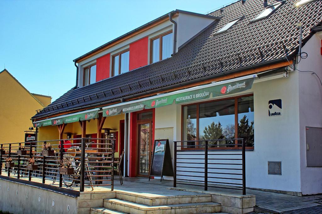 Penzion U Broucka Milevsko ภายนอก รูปภาพ