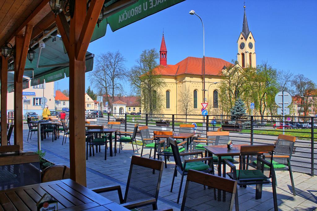Penzion U Broucka Milevsko ภายนอก รูปภาพ